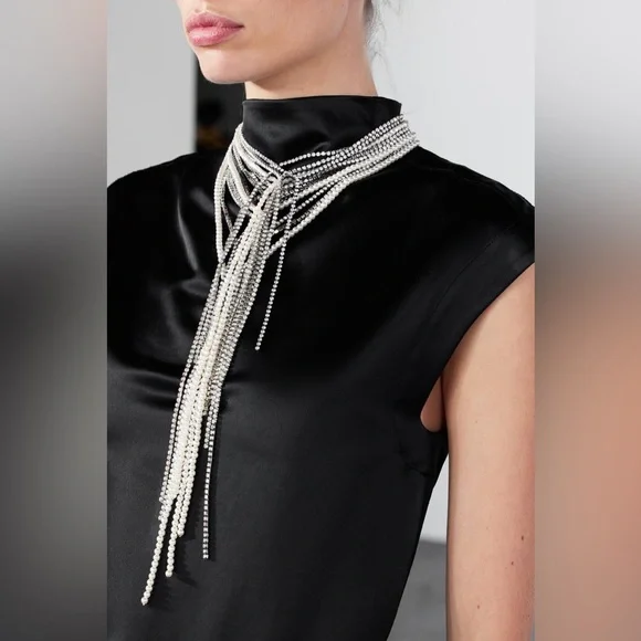 NWT Zara Faux Pearl and Rhinestone Necklace - Picture 1 of 8